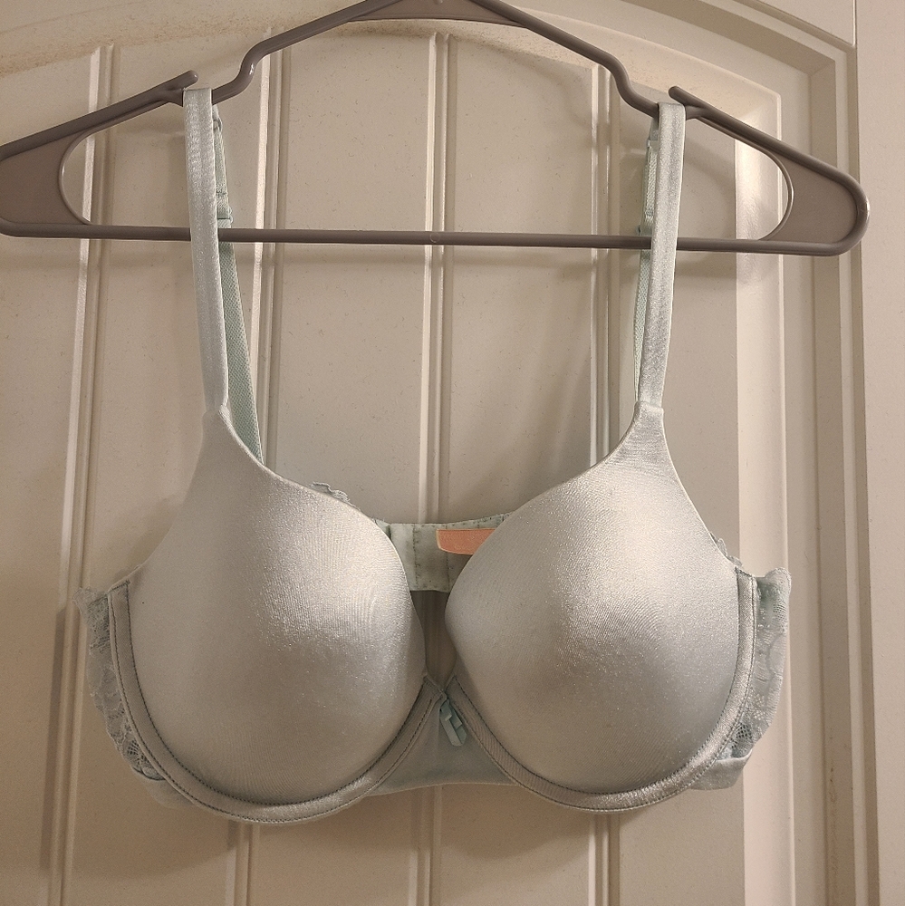 Victoria's Secret Light Blue Bra Y2K 2000s in 36C